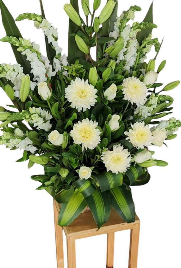 Arreglo "Elegancia Blanca"