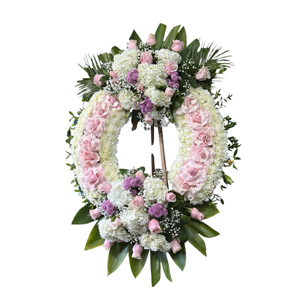 🌸 Corona Floral Elegante con Rosas y Flores Delicadas 🌸